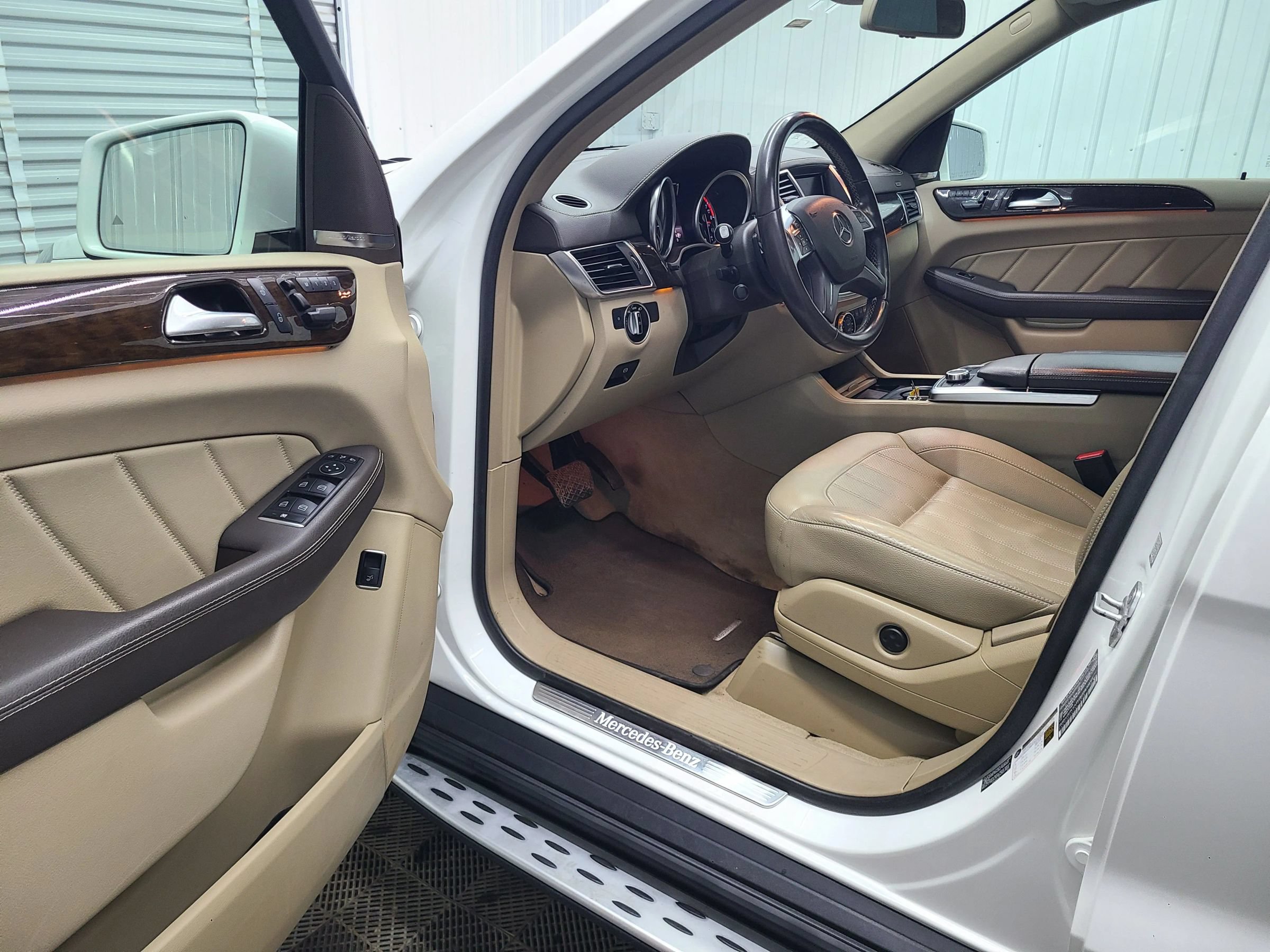 Used 2016 Mercedes-Benz GL 450 4MATIC image 19