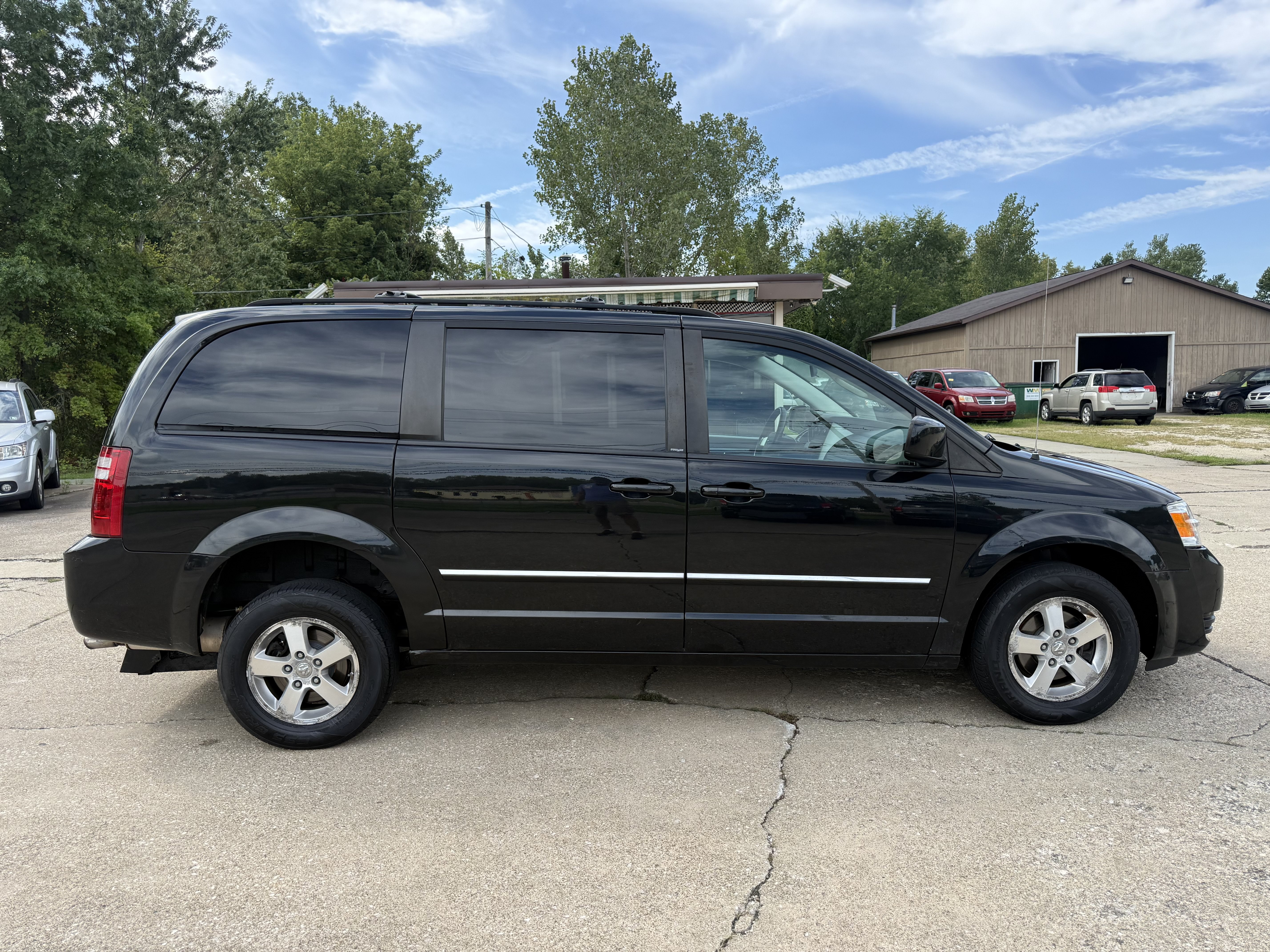 Used 2008 Dodge Grand Caravan SXT FWD image 7