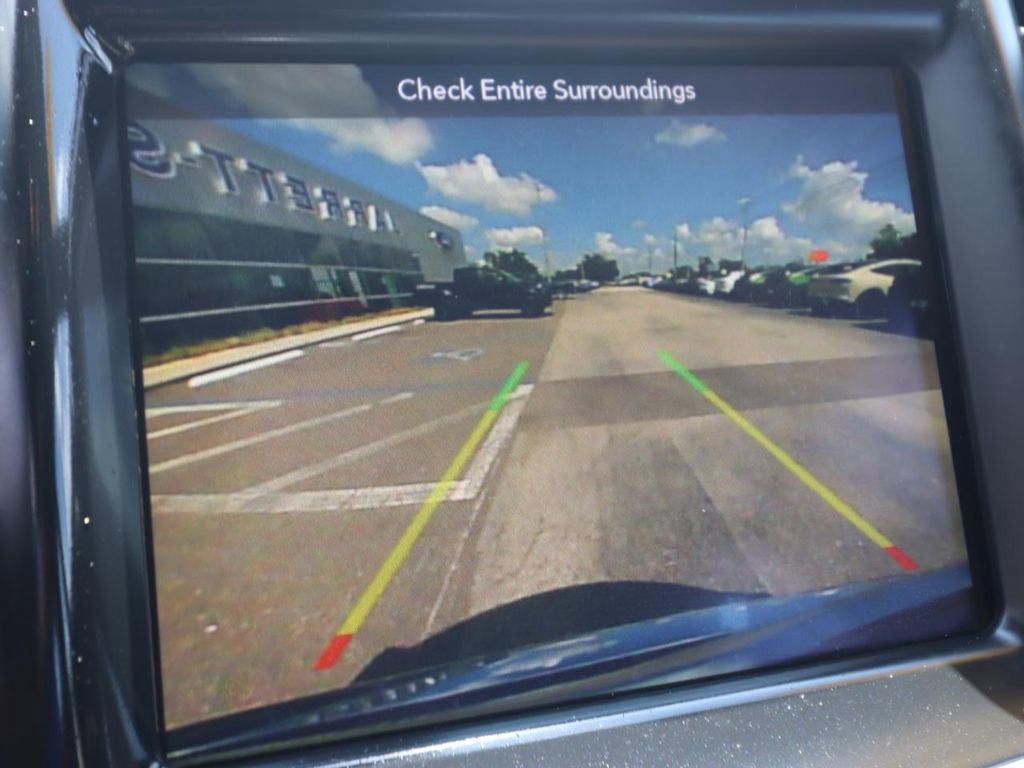 Used 2019 Chrysler 300 Limited RWD image 20