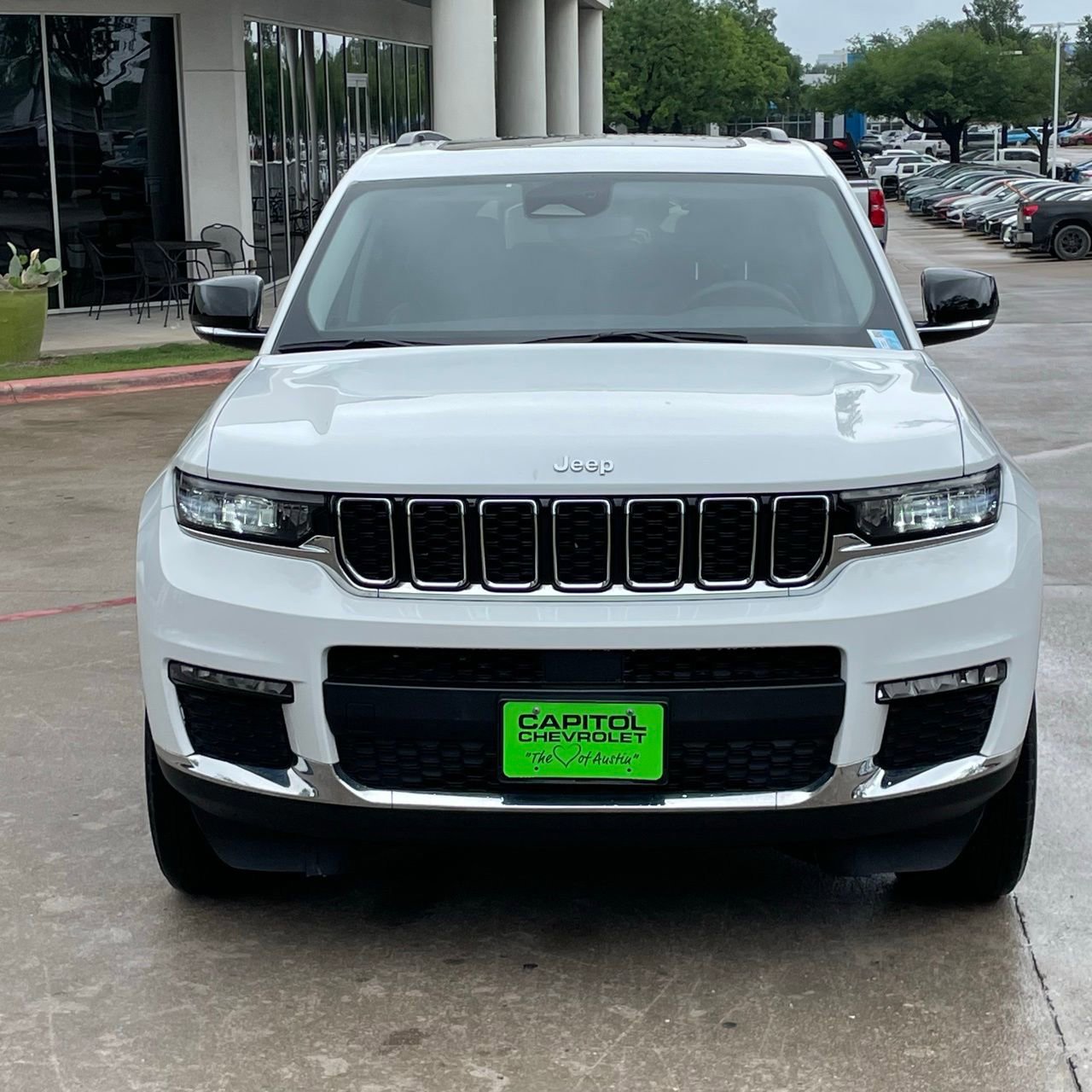 Used 2023 Jeep Grand Cherokee L Limited AWD/4WD image 6