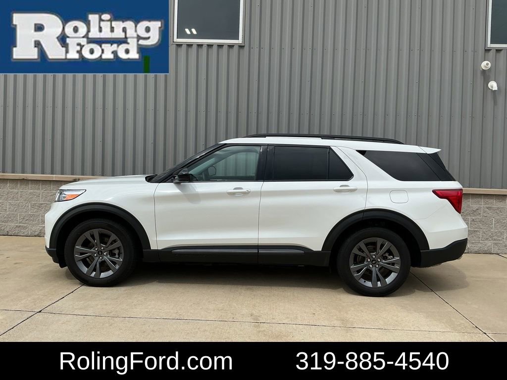 Used 2023 Ford Explorer XLT w/ Equipment Group 202A image 2