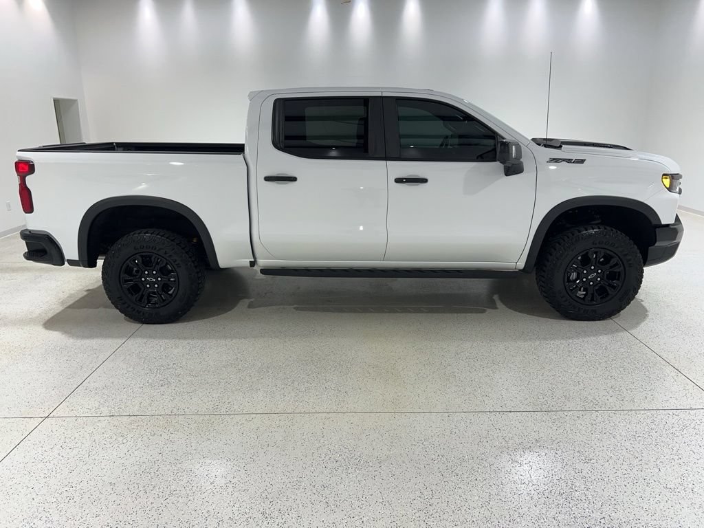 Used 2024 Chevrolet Silverado 1500 ZR2 w/ Technology Package AWD/4WD image 6