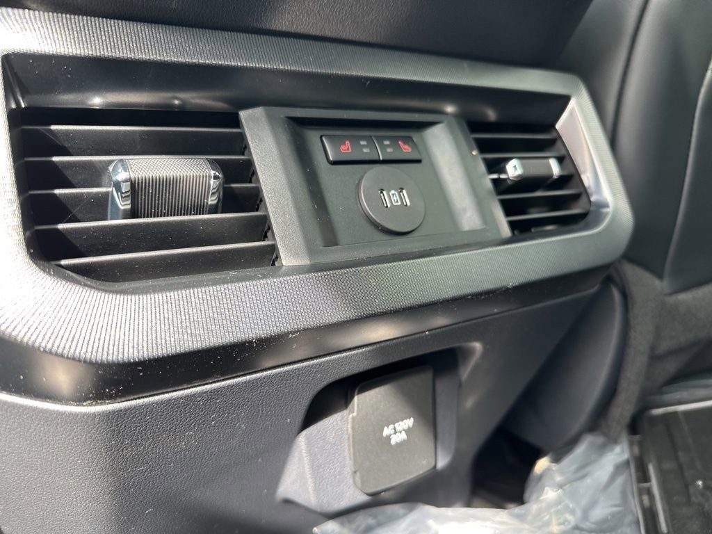 New 2026 Ford F250 Platinum image 43