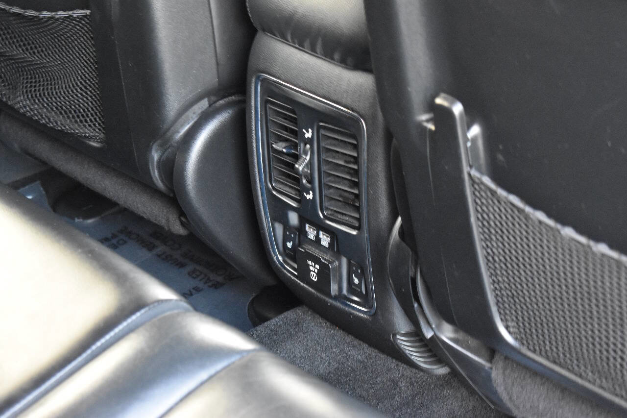 Used 2014 Jeep Grand Cherokee Limited image 16