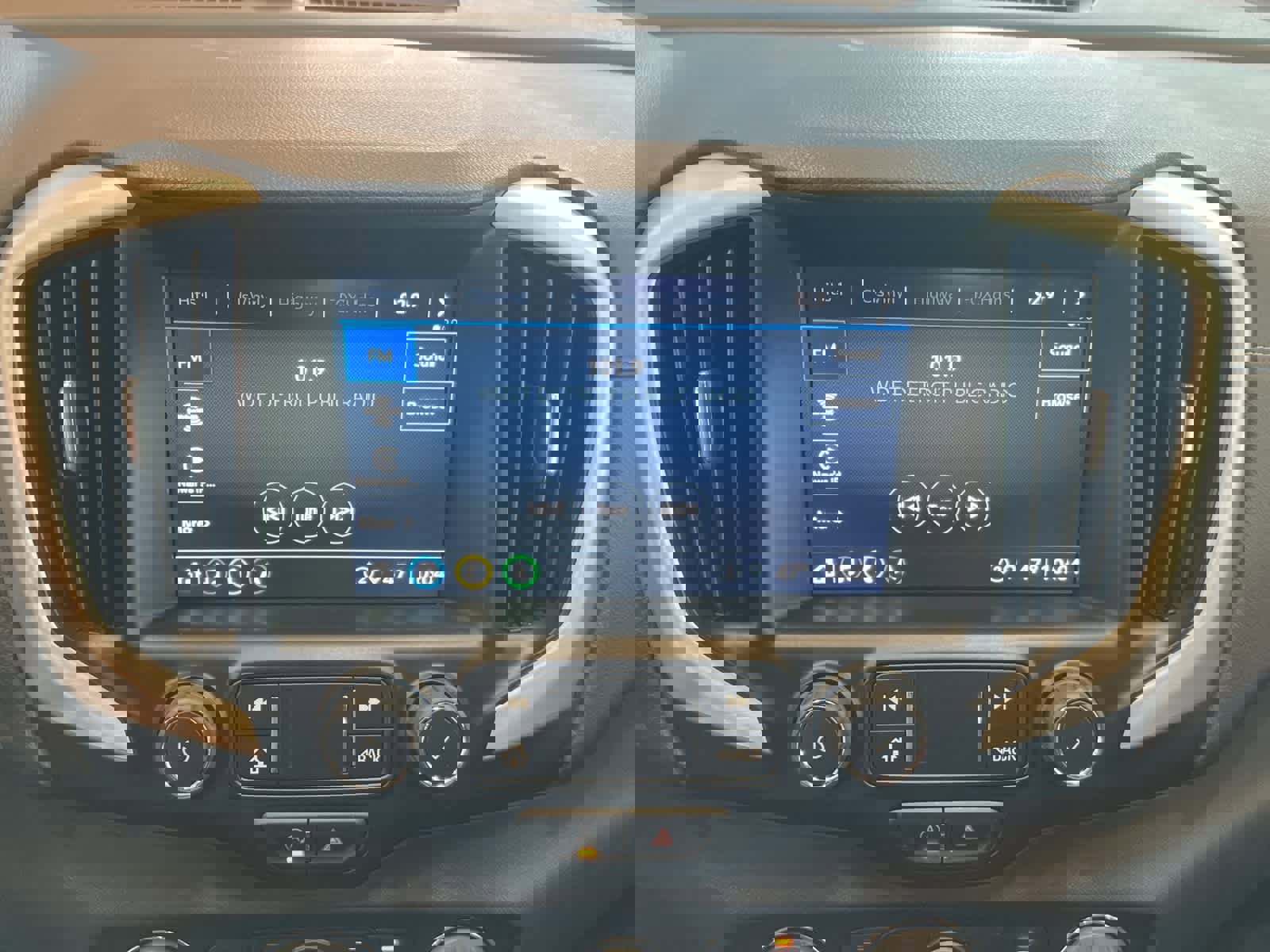 Used 2023 GMC Terrain SLE w/ Driver Convenience Package image 21