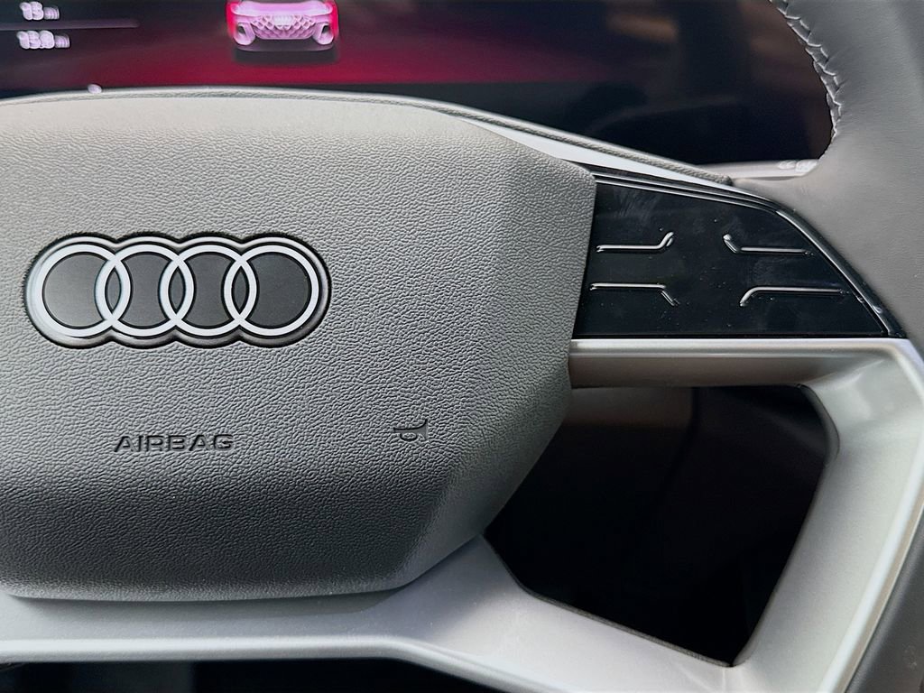 Used 2025 Audi Q5 Premium Plus w/ Premium Plus image 13