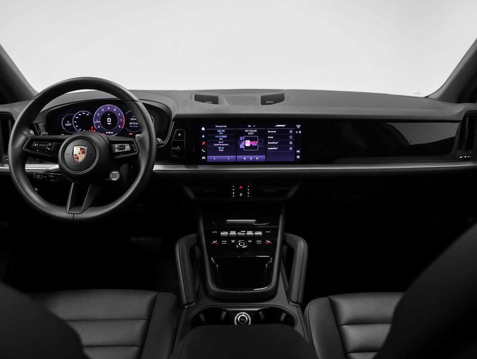 Used 2025 Porsche Cayenne image 26