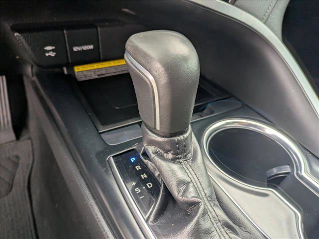 Used 2019 Toyota Camry XSE FWD image 11