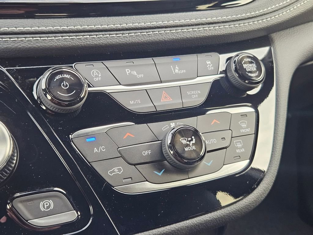 New 2026 Chrysler Pacifica Select image 34