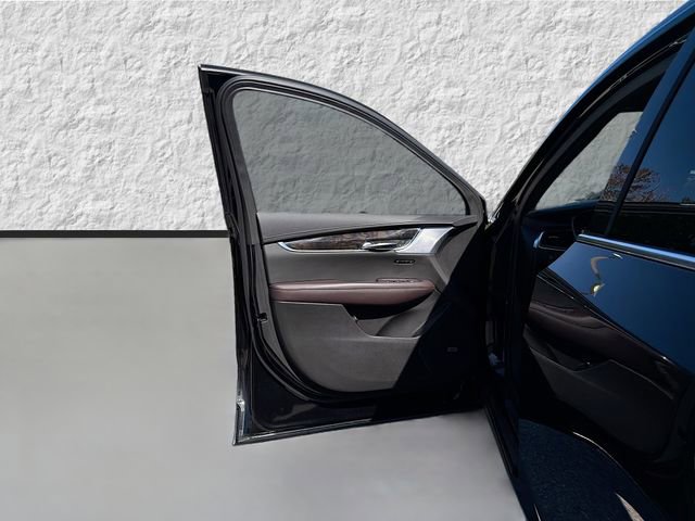 Used 2024 Cadillac XT6 Premium Luxury w/ Technology Package image 24