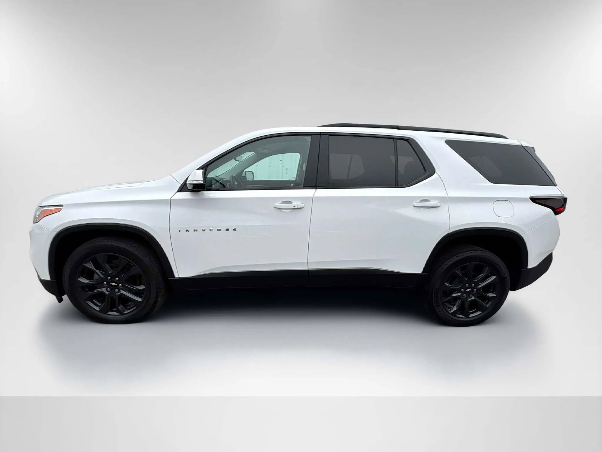 Used 2020 Chevrolet Traverse RS image 3