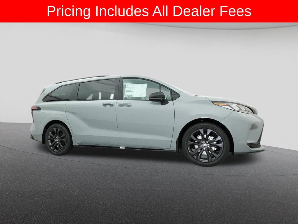 New 2026 Toyota Sienna XSE FWD image 28