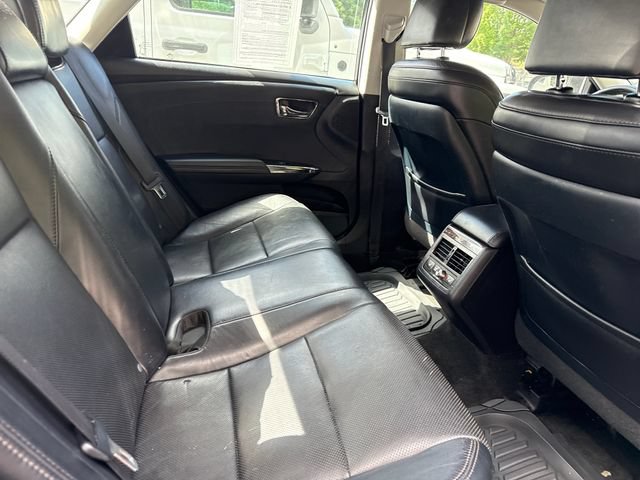 Used 2015 Toyota Avalon Limited w/ Technology Package FWD image 9