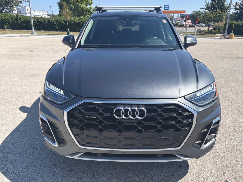 Used 2023 Audi Q5 2.0T Premium Plus w/ Premium Plus Package AWD/4WD image 2