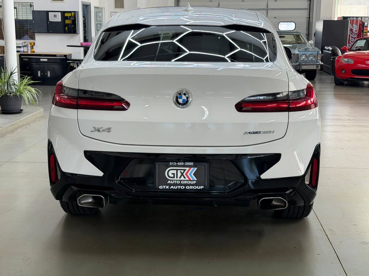 Used 2022 BMW X4 xDrive30i w/ M Sport Package 2 AWD/4WD image 3