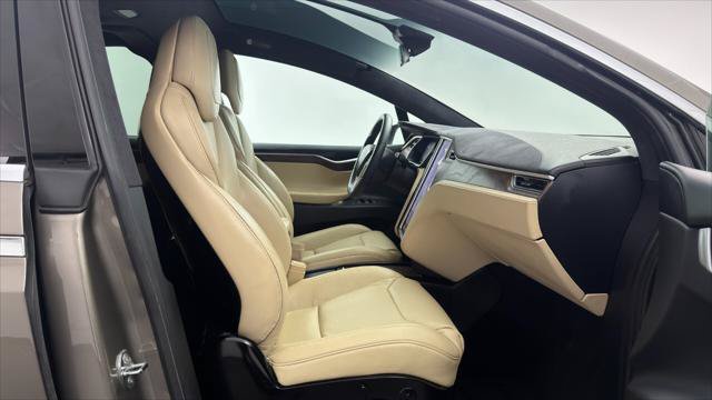 Used 2016 Tesla Model X 90D AWD/4WD image 17