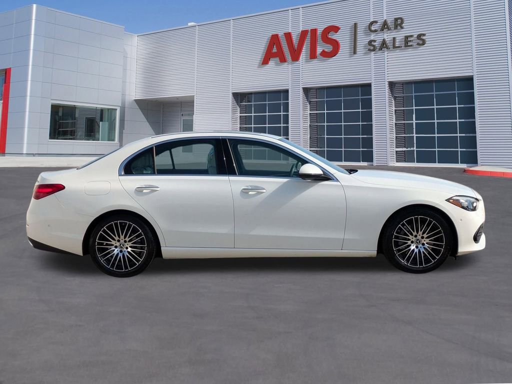 Used 2025 Mercedes-Benz C 300 4MATIC Sedan image 5