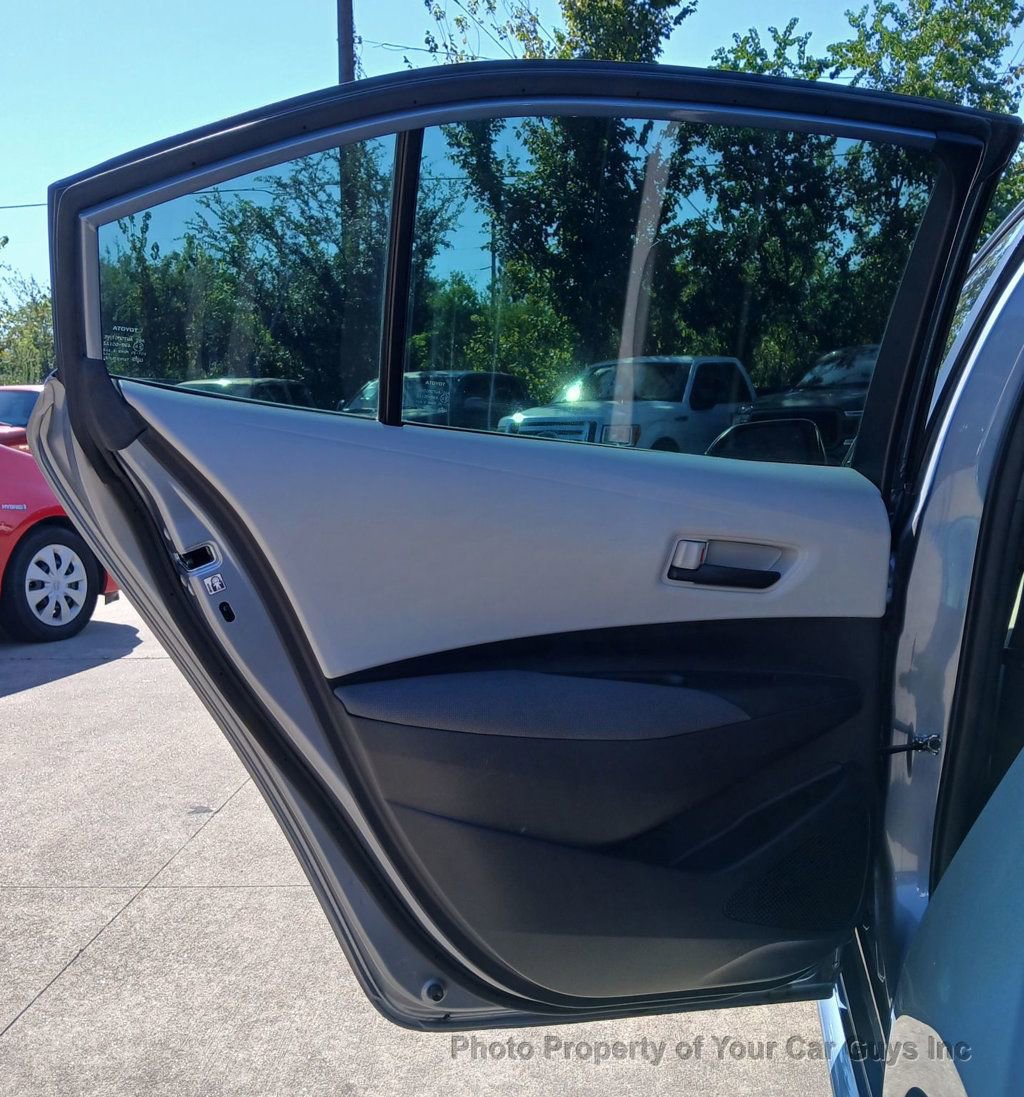 Used 2022 Toyota Corolla LE image 16