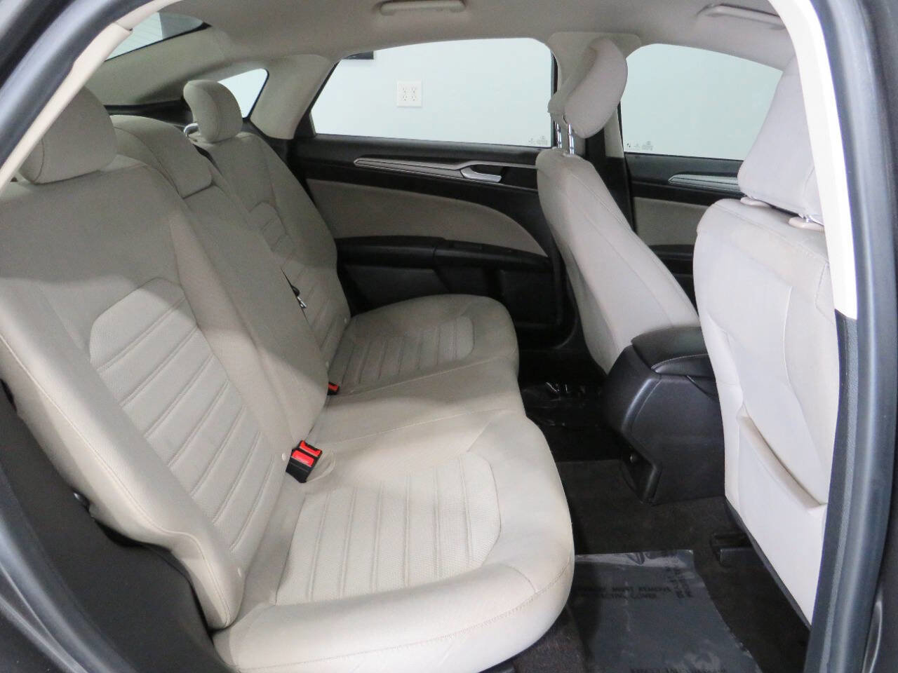 Used 2020 Ford Fusion S image 12