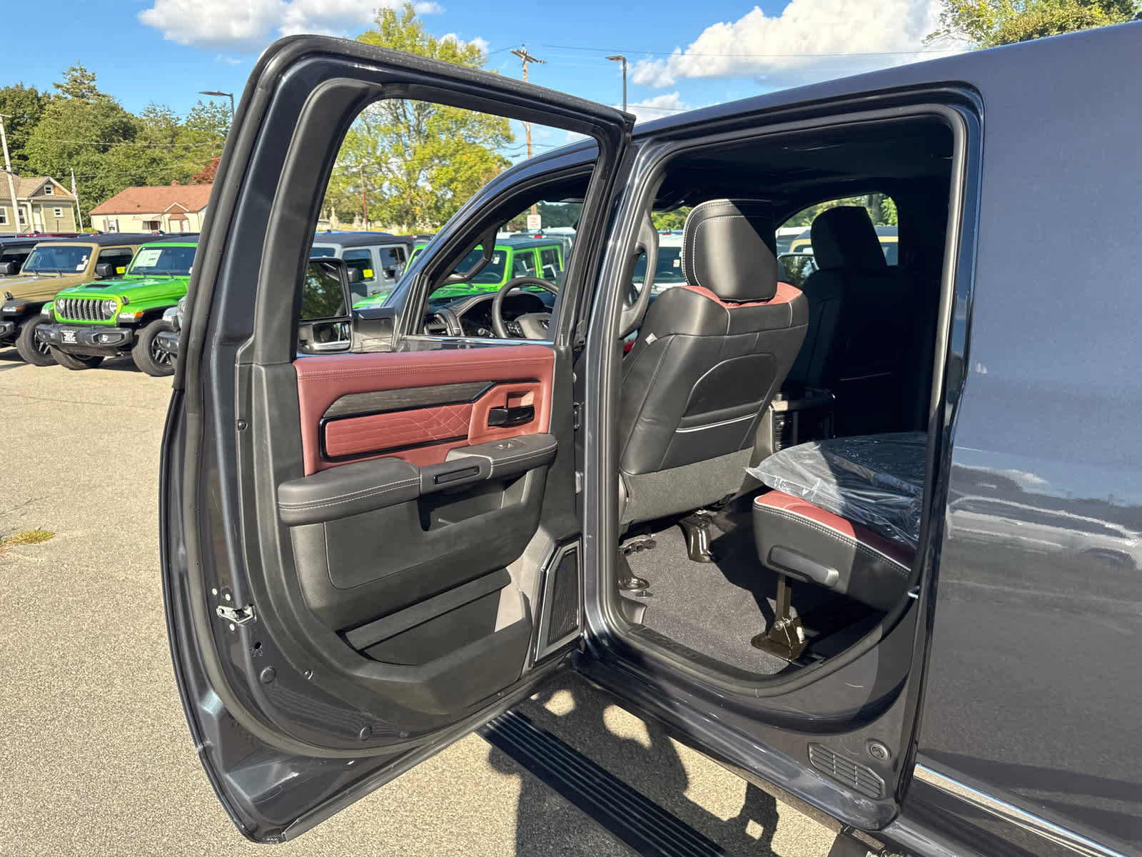 New 2026 RAM 2500 Limited image 29