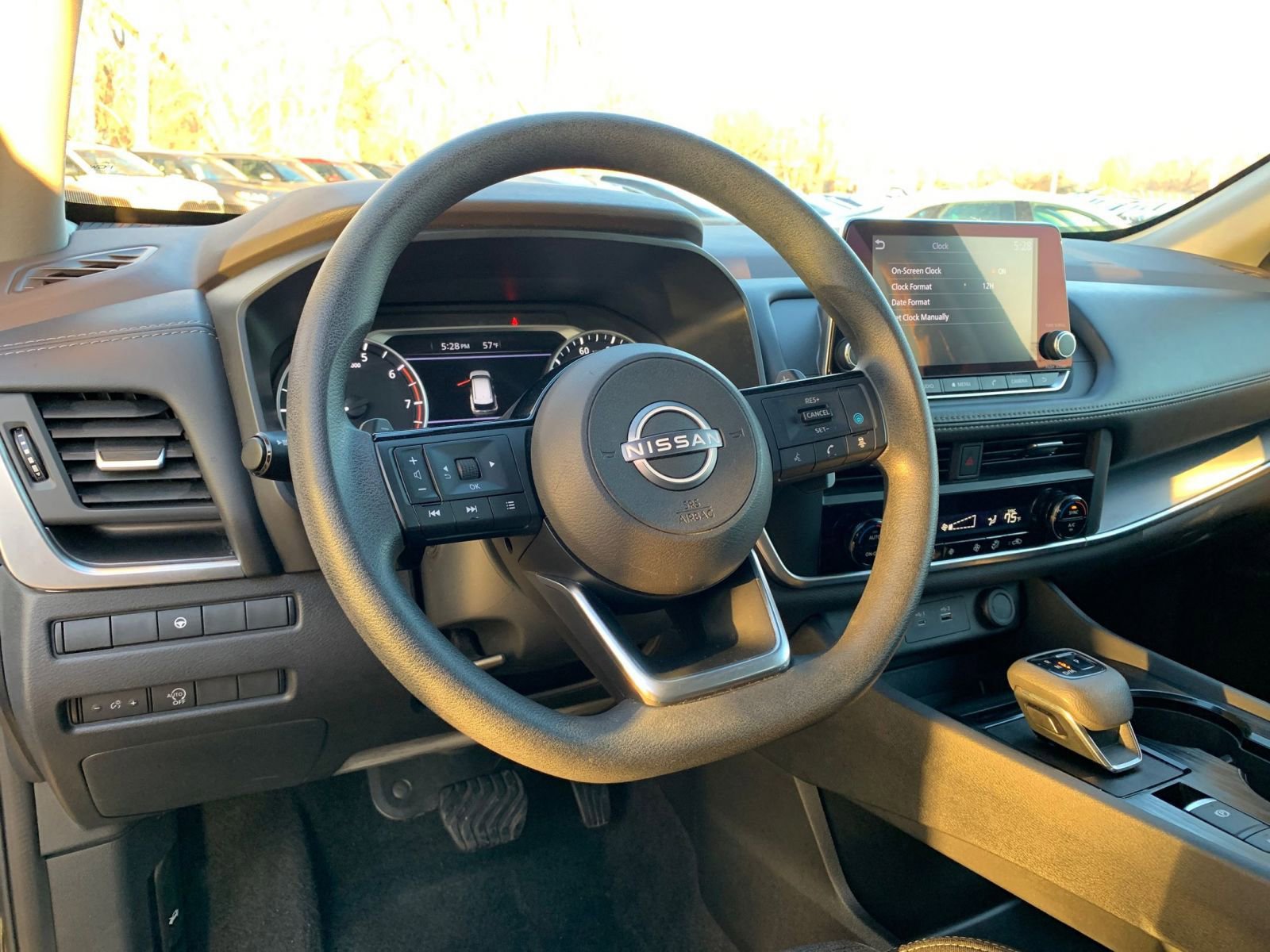 Used 2023 Nissan Rogue SV image 34