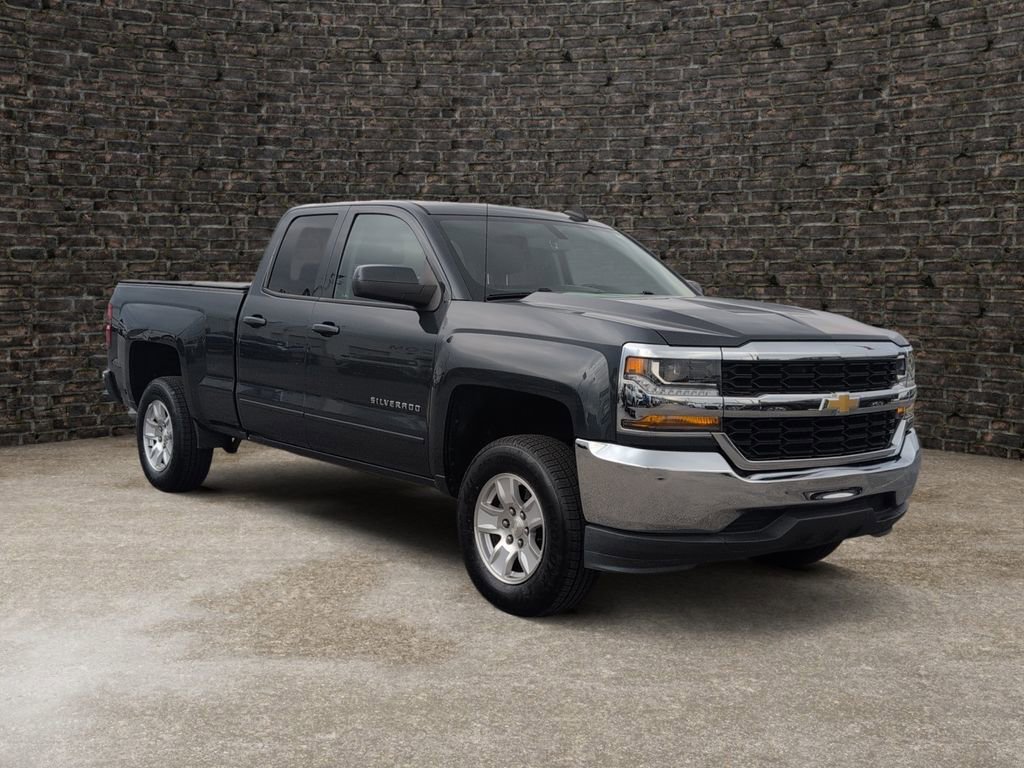 Used 2019 Chevrolet Silverado 1500 LT image 2
