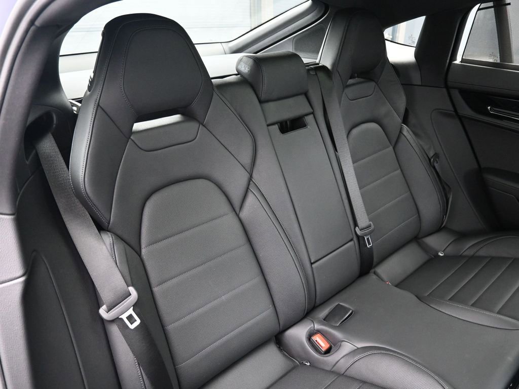 Certified 2025 Porsche Panamera image 28