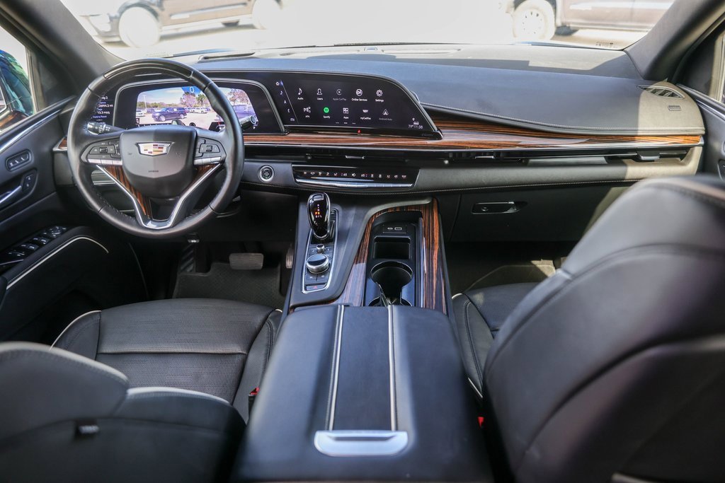 Used 2024 Cadillac Escalade Premium Luxury image 27
