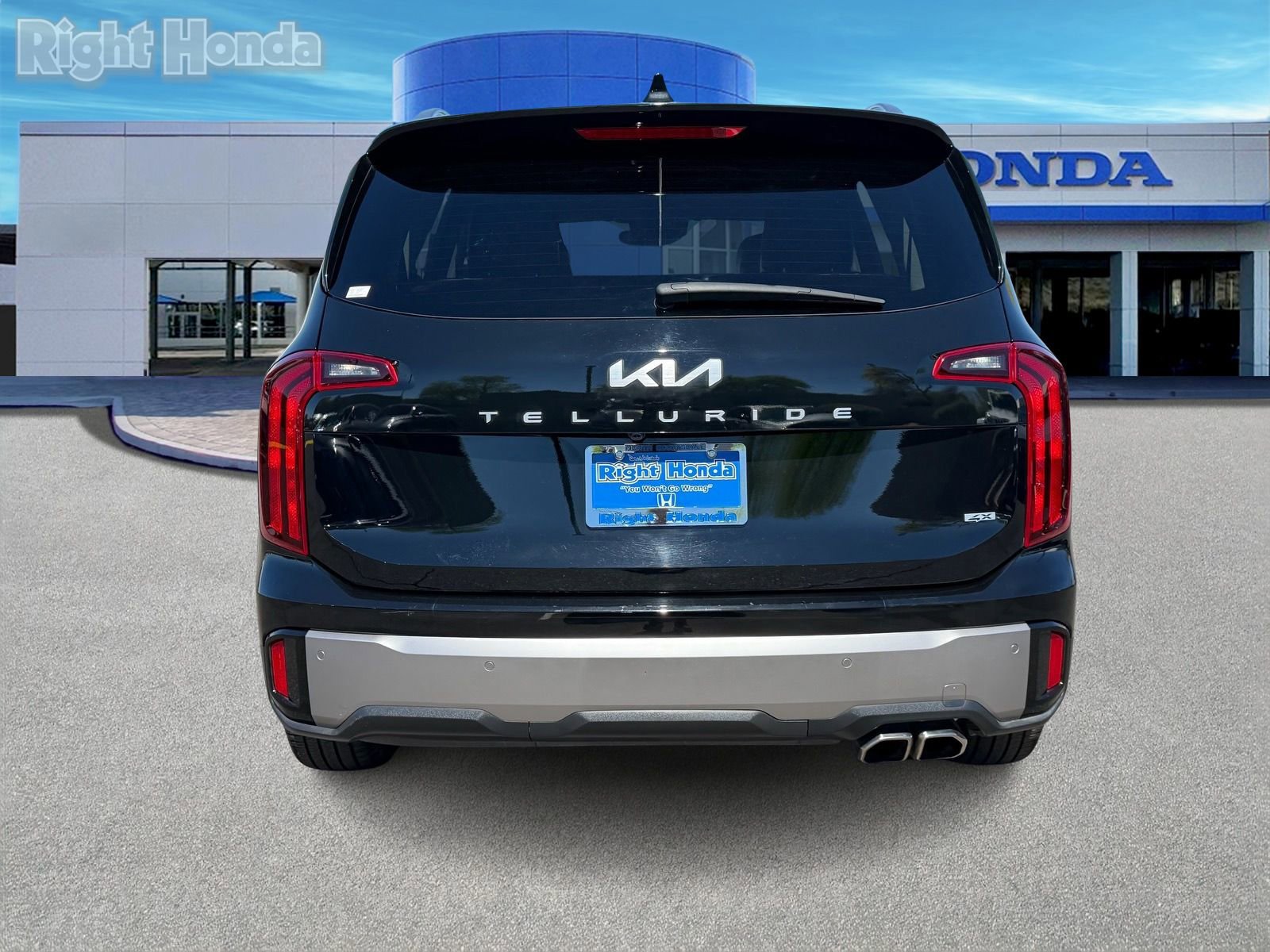 Used 2025 Kia Telluride S image 7