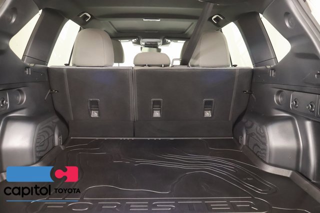 Used 2025 Subaru Forester Premium AWD/4WD image 25