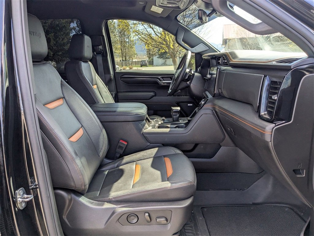 Used 2024 GMC Sierra 1500 AT4 w/ Technology Package image 29