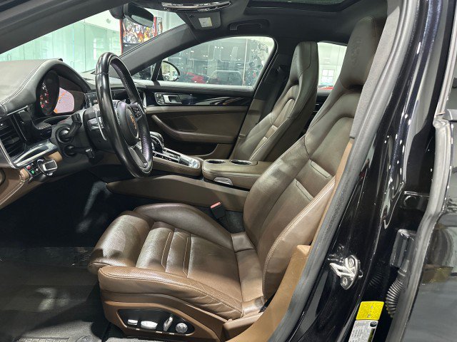 Used 2018 Porsche Panamera 4 AWD/4WD image 29