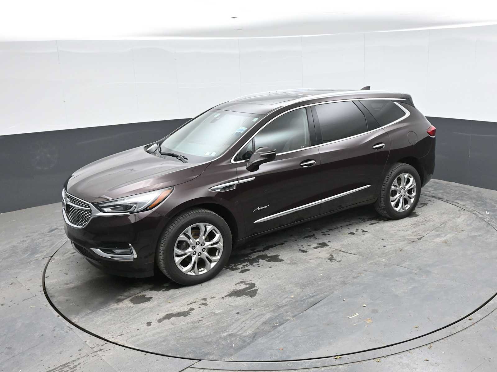 Used 2020 Buick Enclave Avenir w/ Avenir Technology Package AWD/4WD image 36