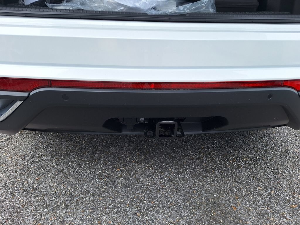 New 2026 Volkswagen Atlas Cross Sport SE FWD image 16