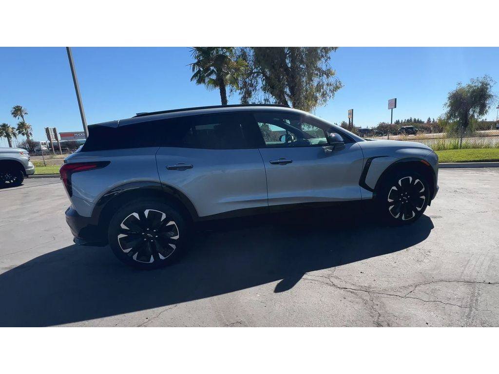 Certified 2024 Chevrolet Blazer EV RS AWD/4WD image 2