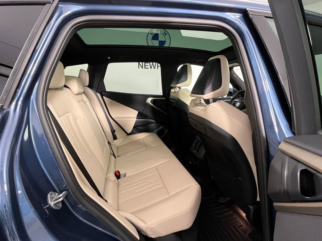 Certified 2025 BMW X3 xDrive30i w/ Premium Package image 21