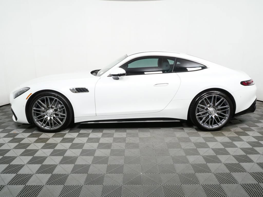 Used 2025 Mercedes-Benz AMG GT 43 image 2
