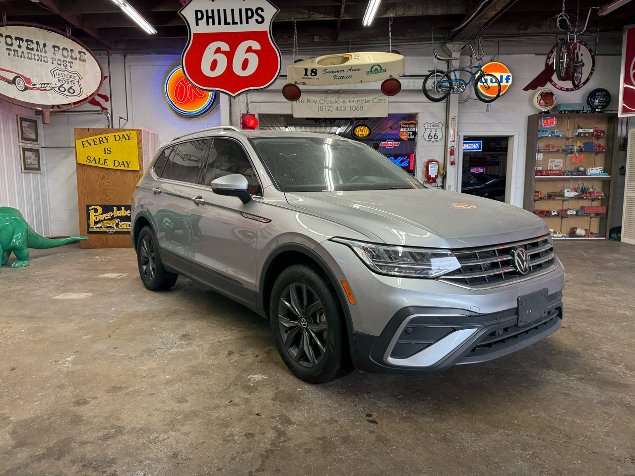 Used 2022 Volkswagen Tiguan SE image 7