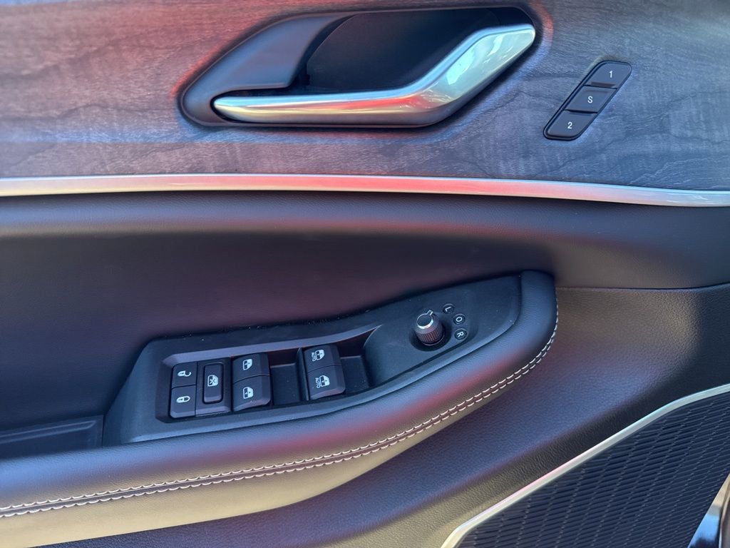 New 2026 Jeep Grand Cherokee Limited image 16