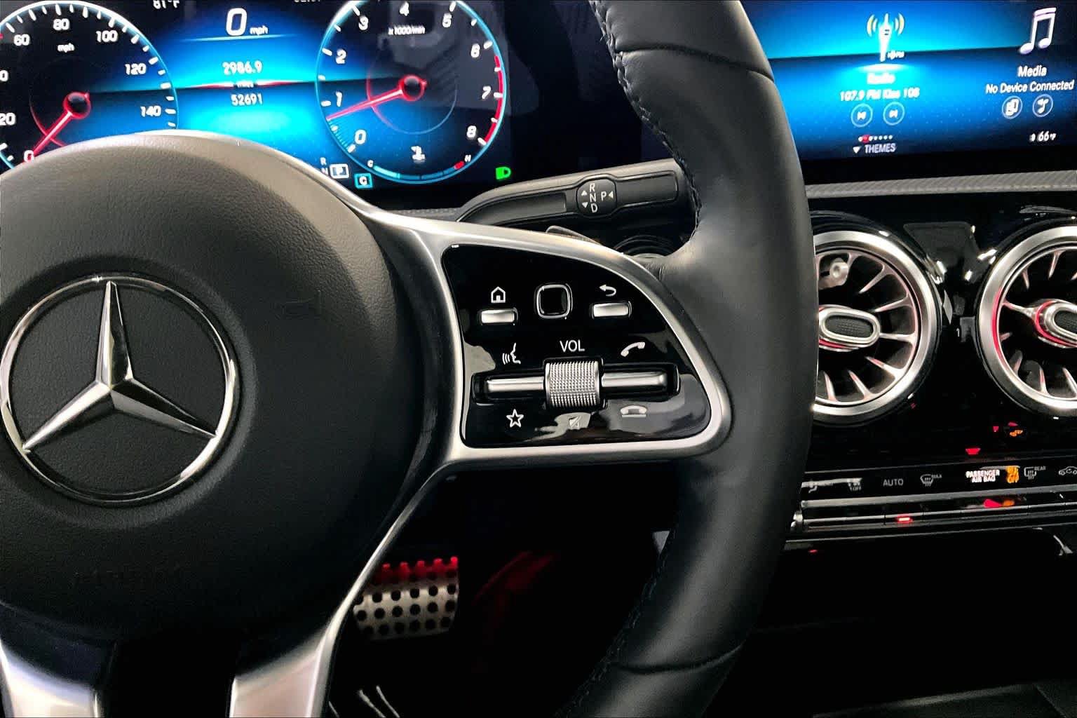 Used 2021 Mercedes-Benz CLA 250 4MATIC image 25