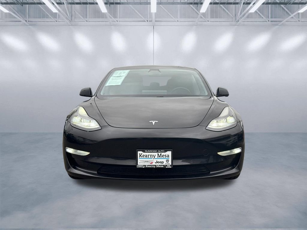 Used 2021 Tesla Model 3 Performance image 2