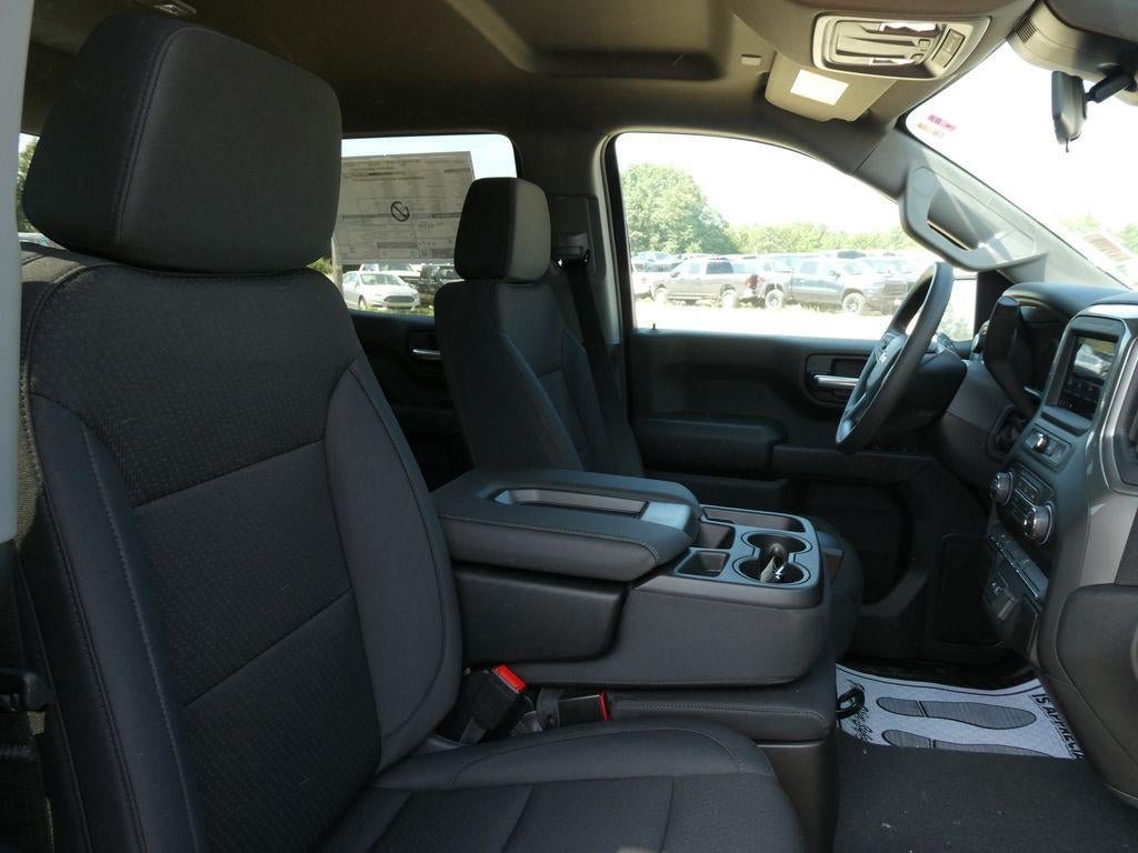 New 2026 Chevrolet Silverado 1500 W/T w/ WT Value Package AWD/4WD image 9