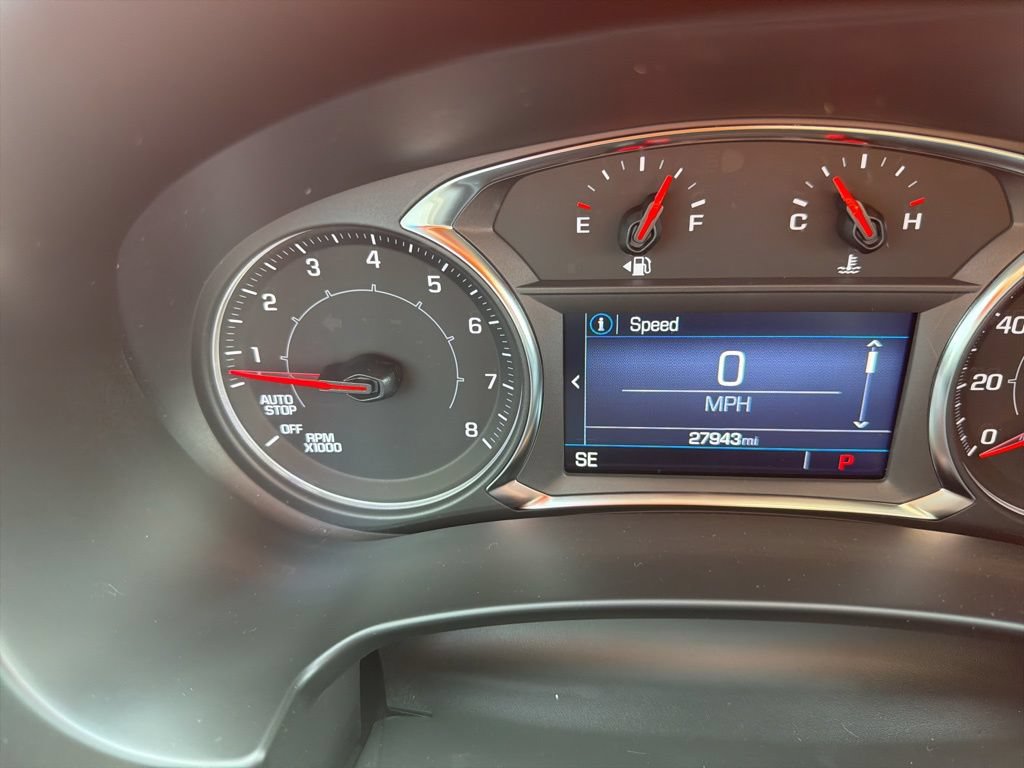 Used 2024 GMC Terrain SLE w/ Driver Convenience Package FWD image 12