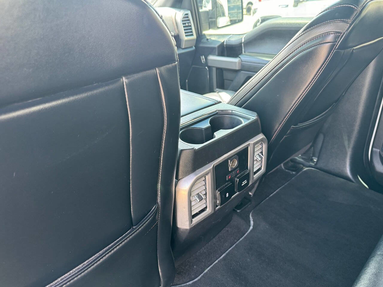 Used 2020 Ford F150 Platinum w/ Equipment Group 701A Luxury AWD/4WD image 24