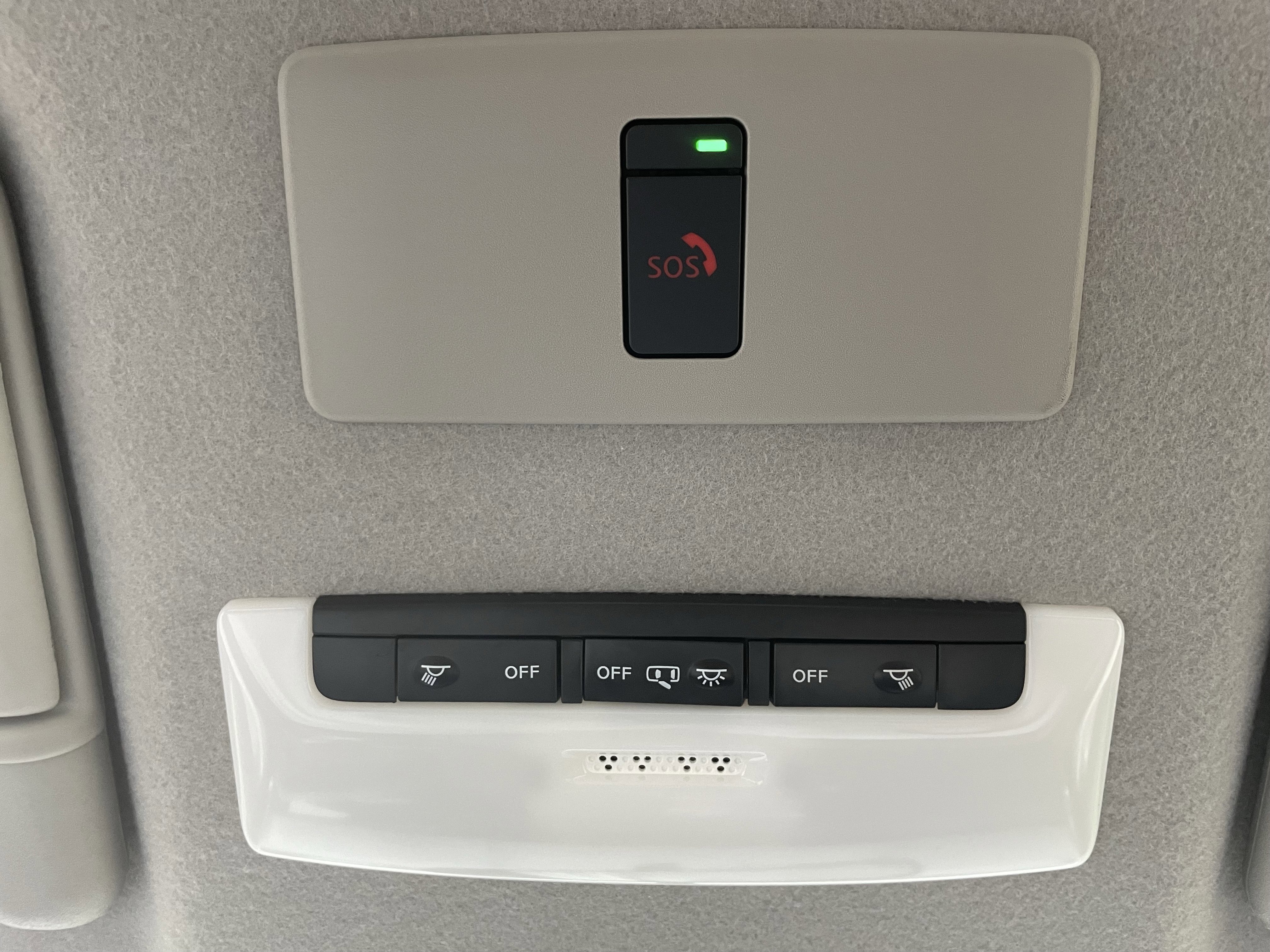 Used 2023 Nissan Kicks SR w/ SR Premium Package image 29