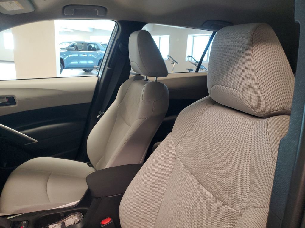 Certified 2023 Toyota Corolla Cross LE image 16