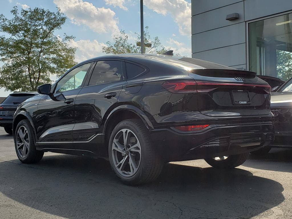 New 2027 Audi Q6 e-tron Premium Plus AWD/4WD image 3