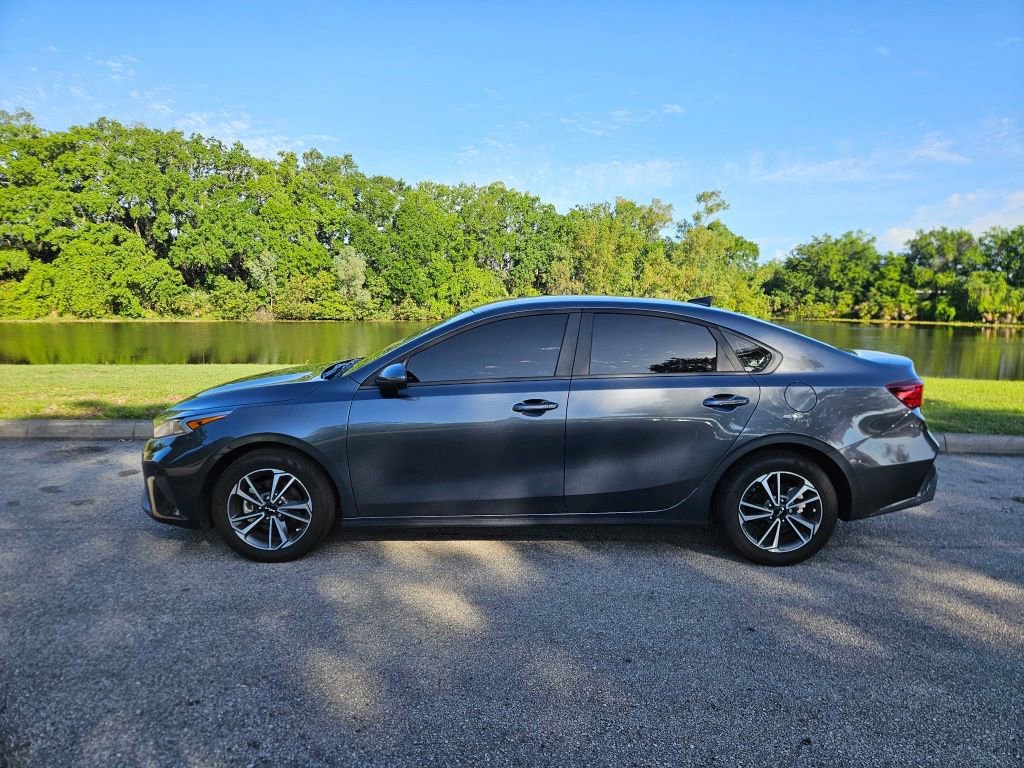 Used 2024 Kia Forte LXS image 2
