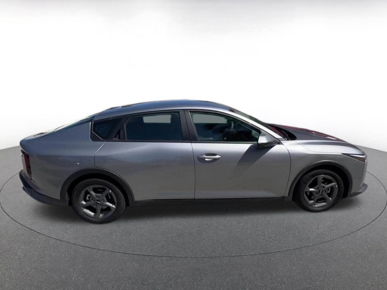 Used 2025 Kia K4 FWD image 15