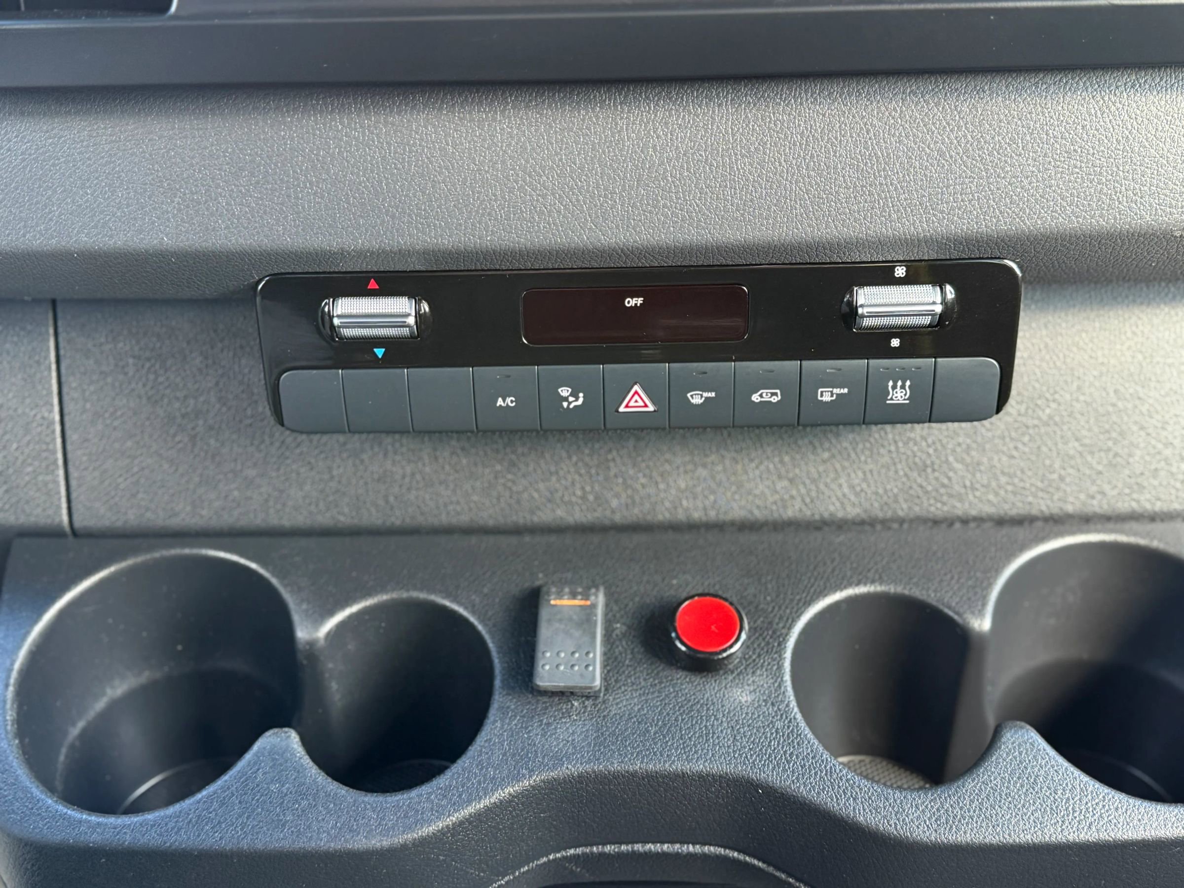 Used 2019 Mercedes-Benz Sprinter 3500 image 35